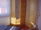 Schlafzimmer mit Schrank: Bild 9 von 12 Bildern